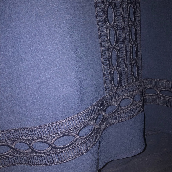 Finders Keepers low-cut blouse - Picture 4 of 11